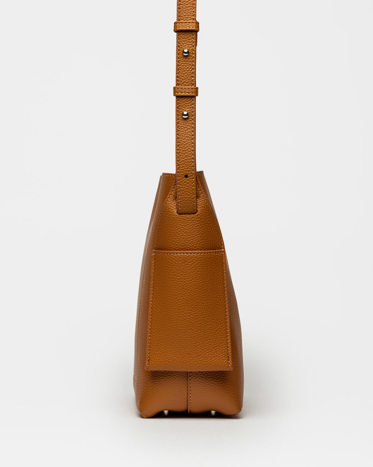 Bandolera Cypress en efecto cuero graneado