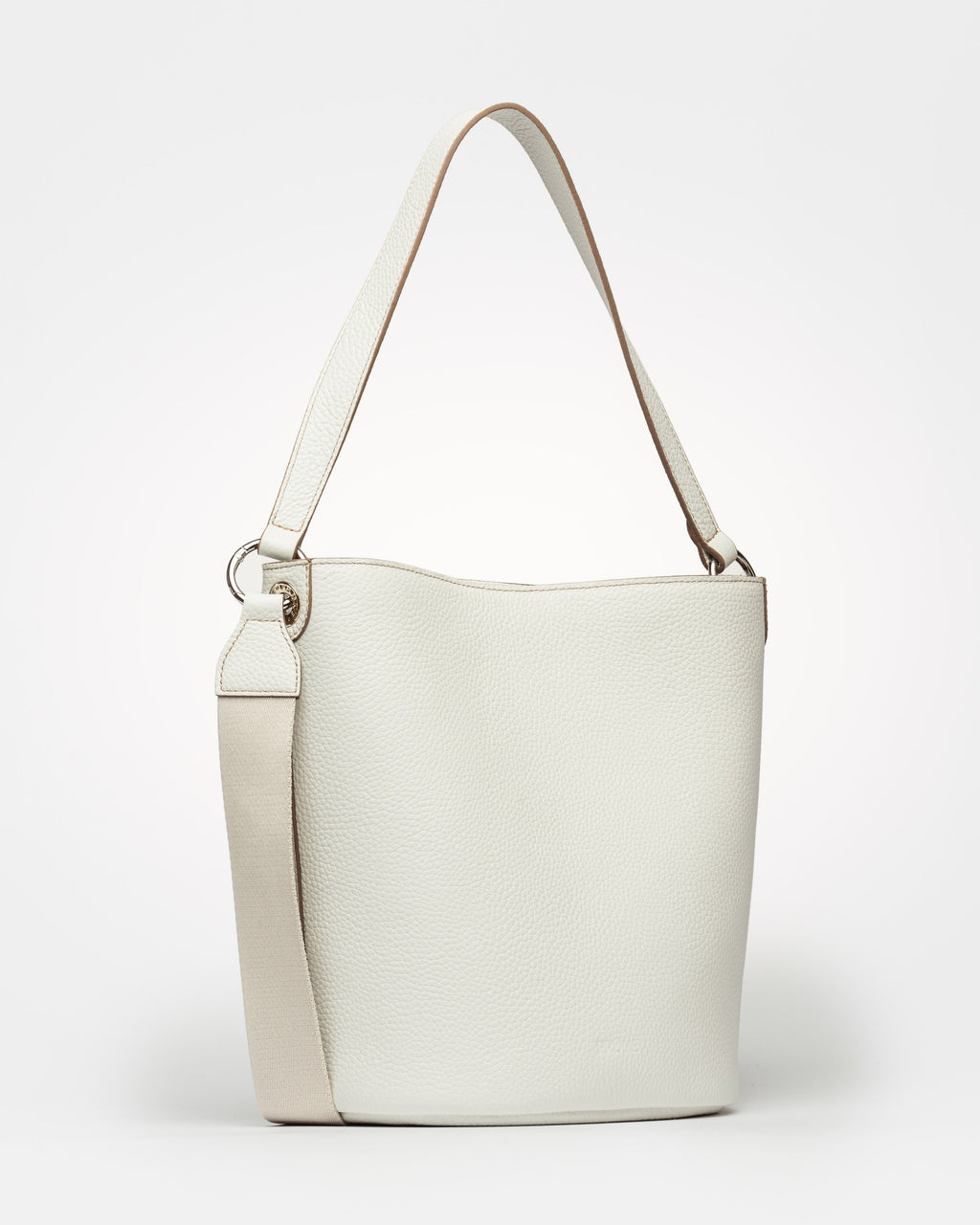 Cartera al hombro Anya en cuero graneado