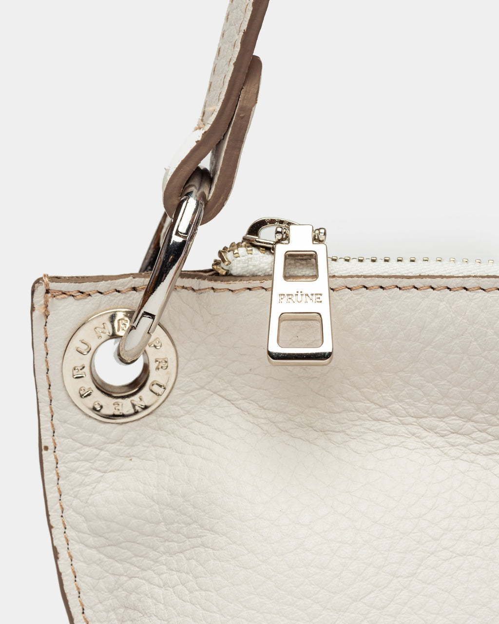 Mini bag Anya en cuero graneado