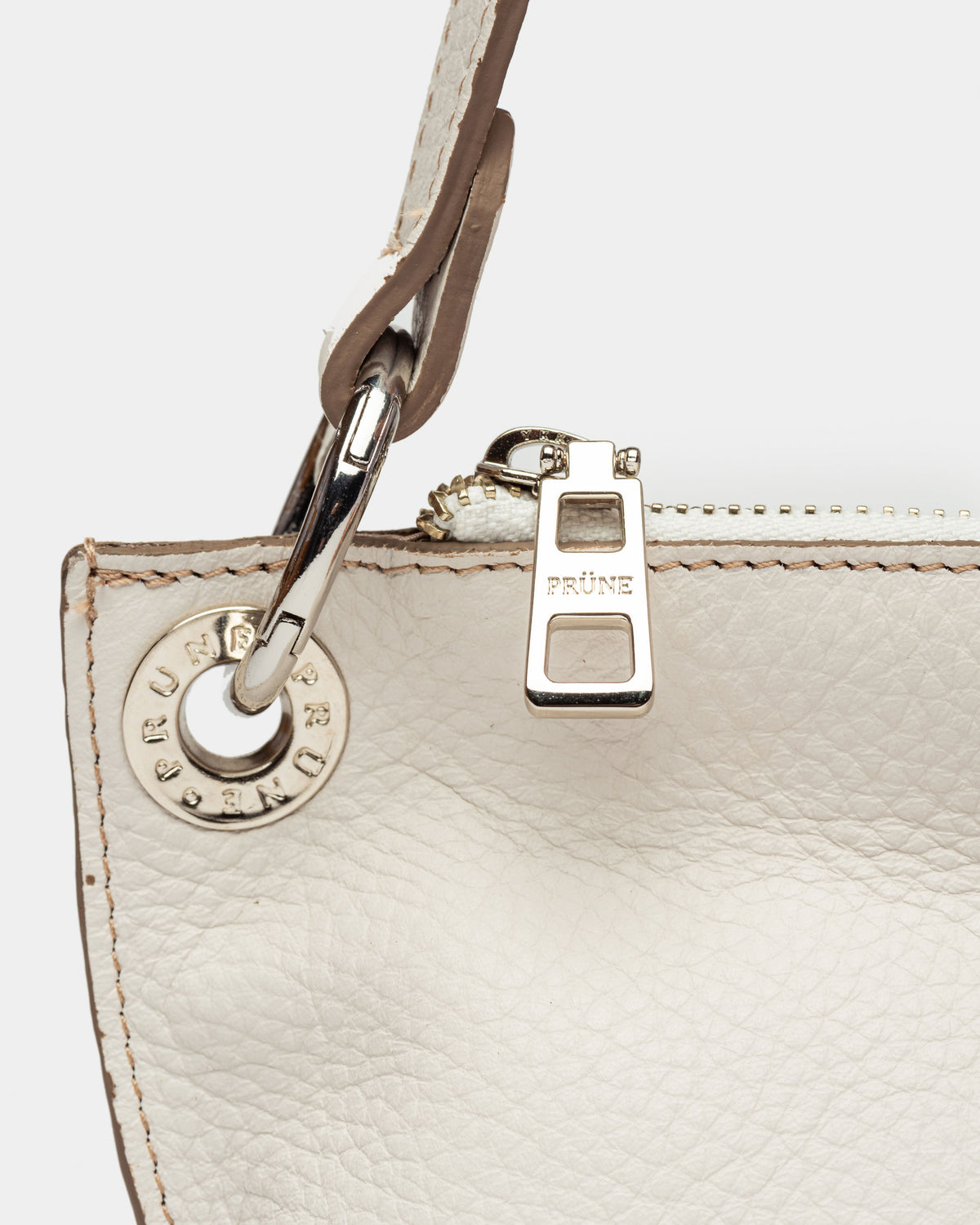Mini bag Anya en cuero graneado
