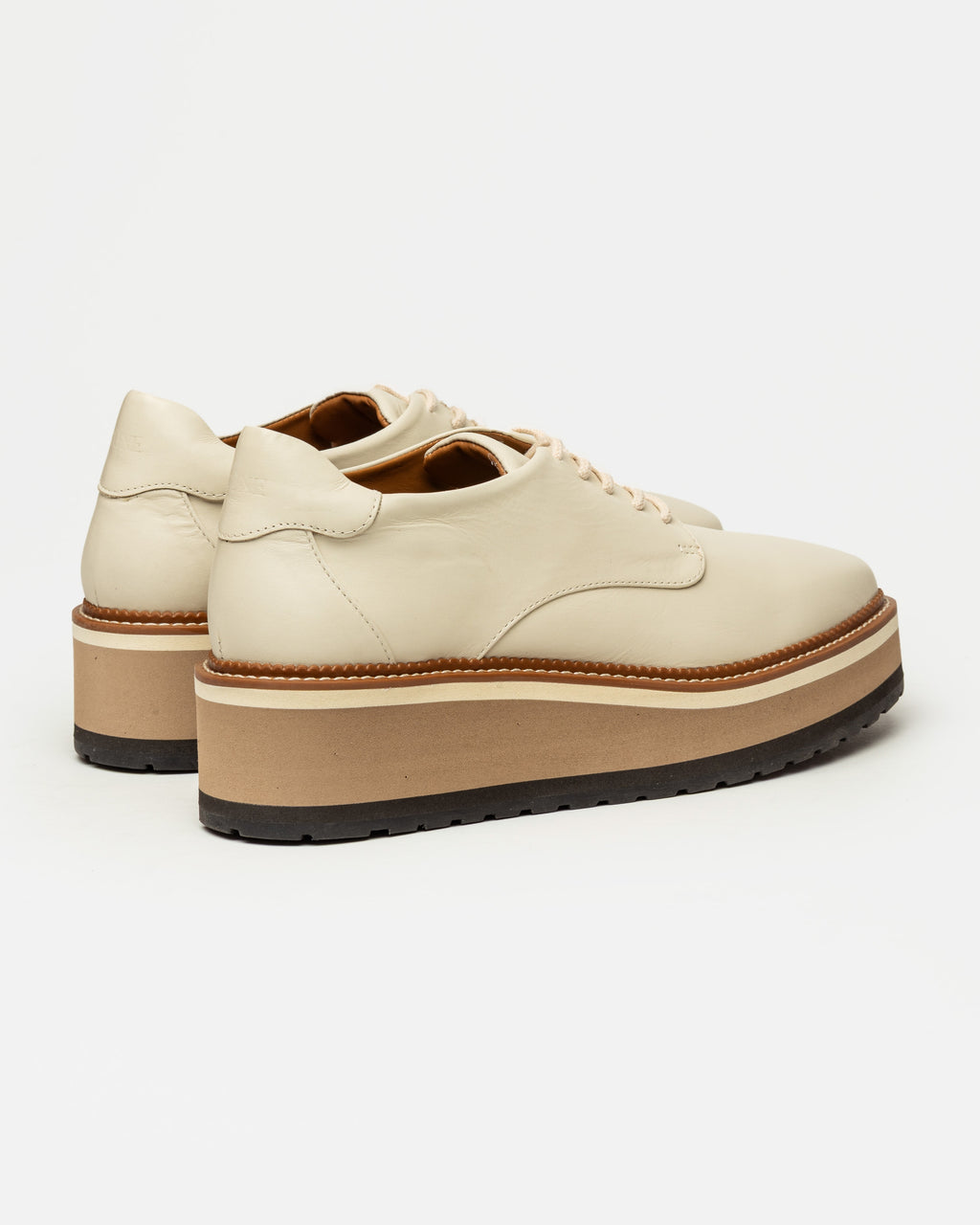 Abotinado Ralph en cuero liso