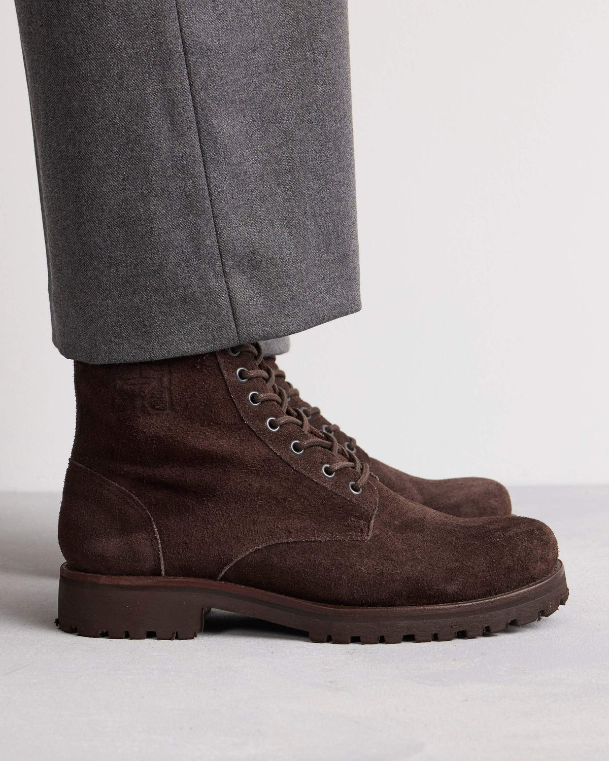 Borcego New harvey en gamuza