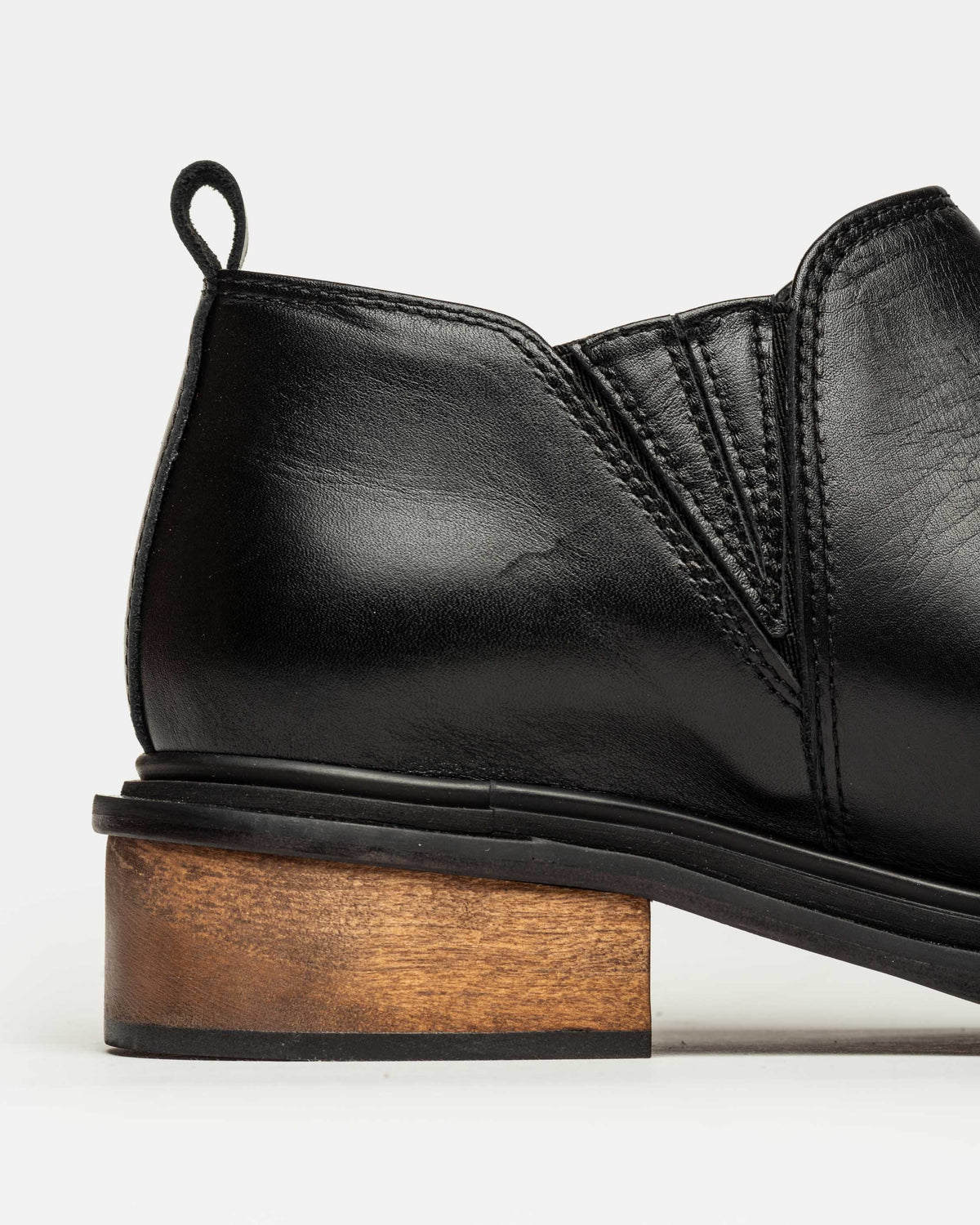 Bota caña baja Parker en cuero liso