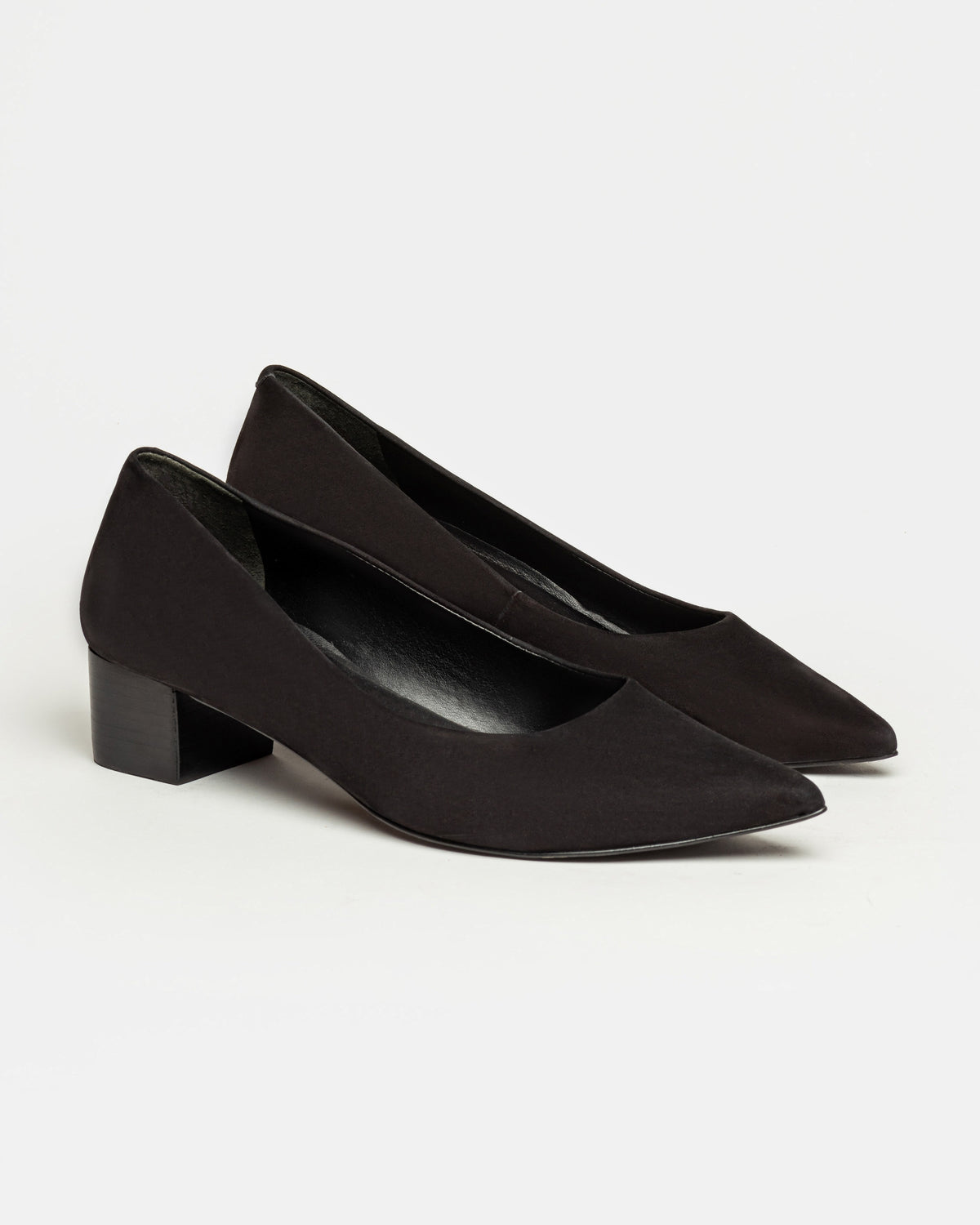 Stiletto Alanis en cuero nobuk