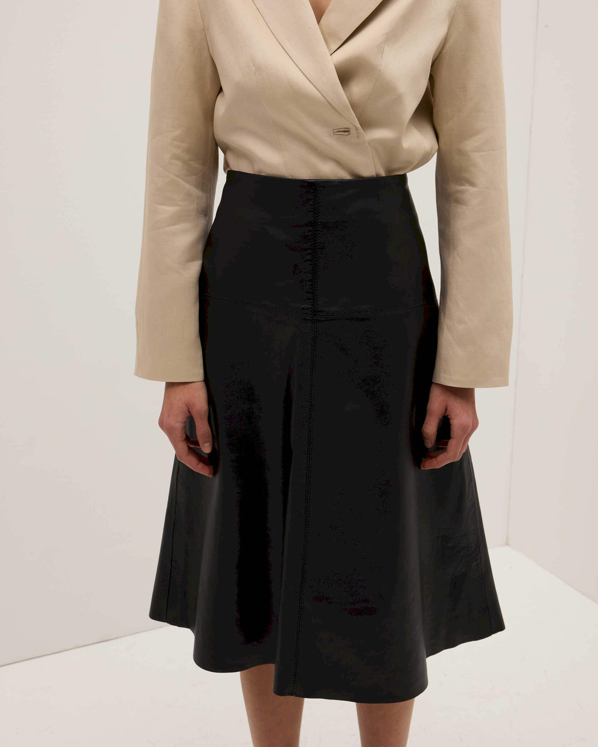 Falda Alba