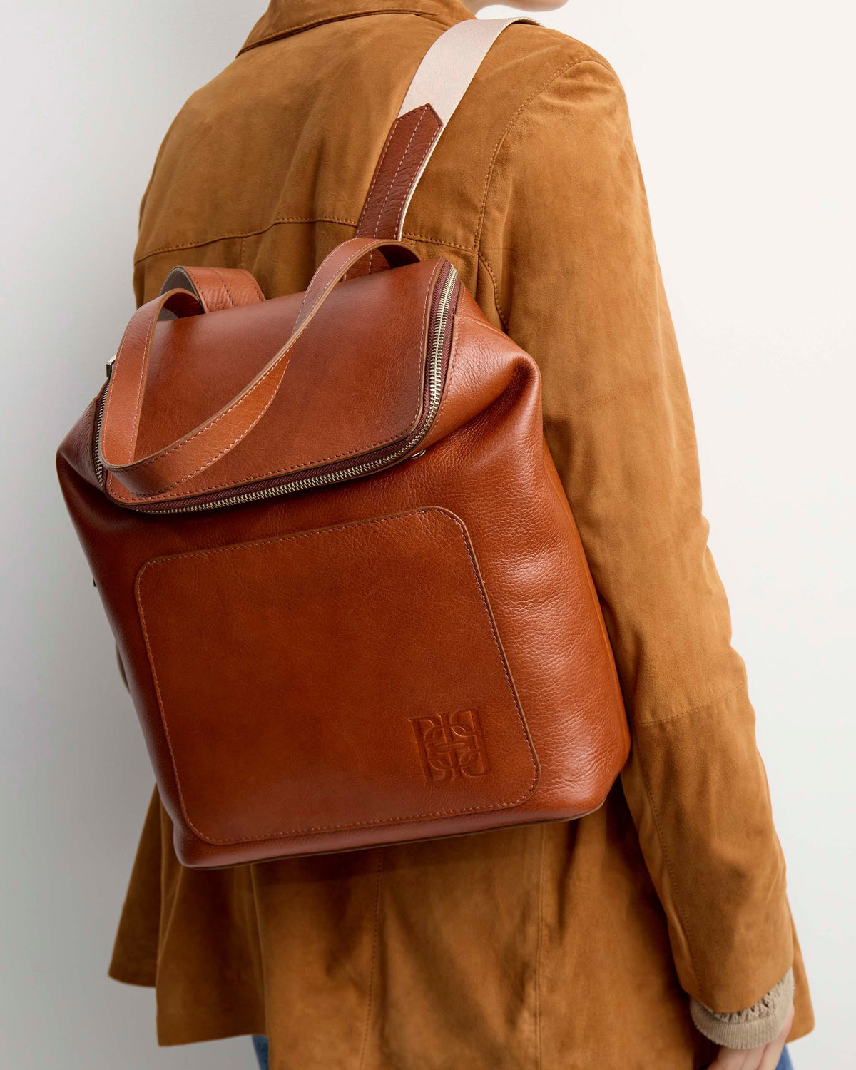 Mochila Mashenka en cuero liso