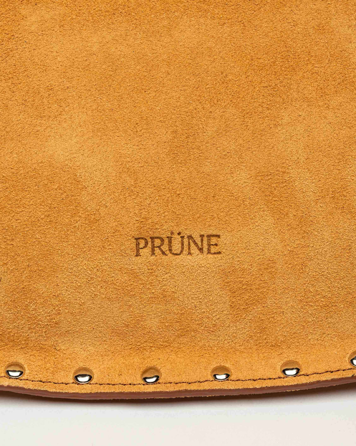 Cartera al hombro Luna en cuero gamuza