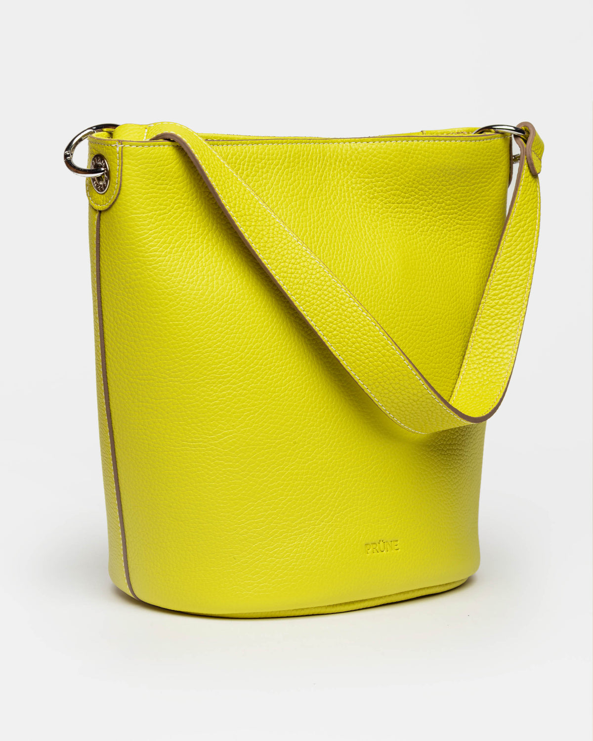 Cartera al hombro Anya en cuero graneado