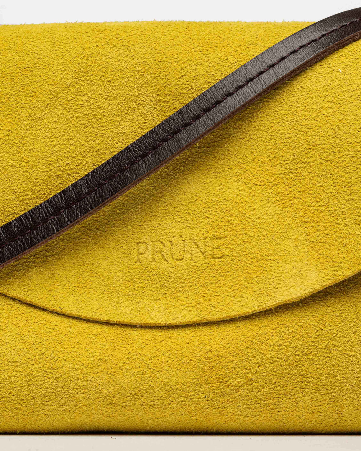 Mini Bag Viena en cuero gamuza