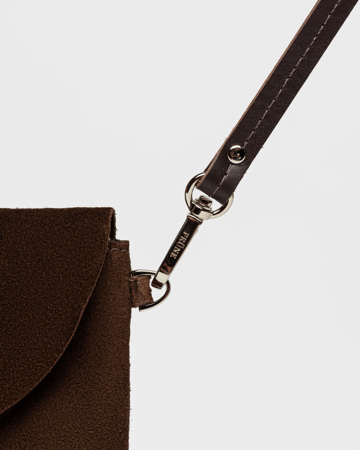 Mini Bag Viena en cuero gamuza