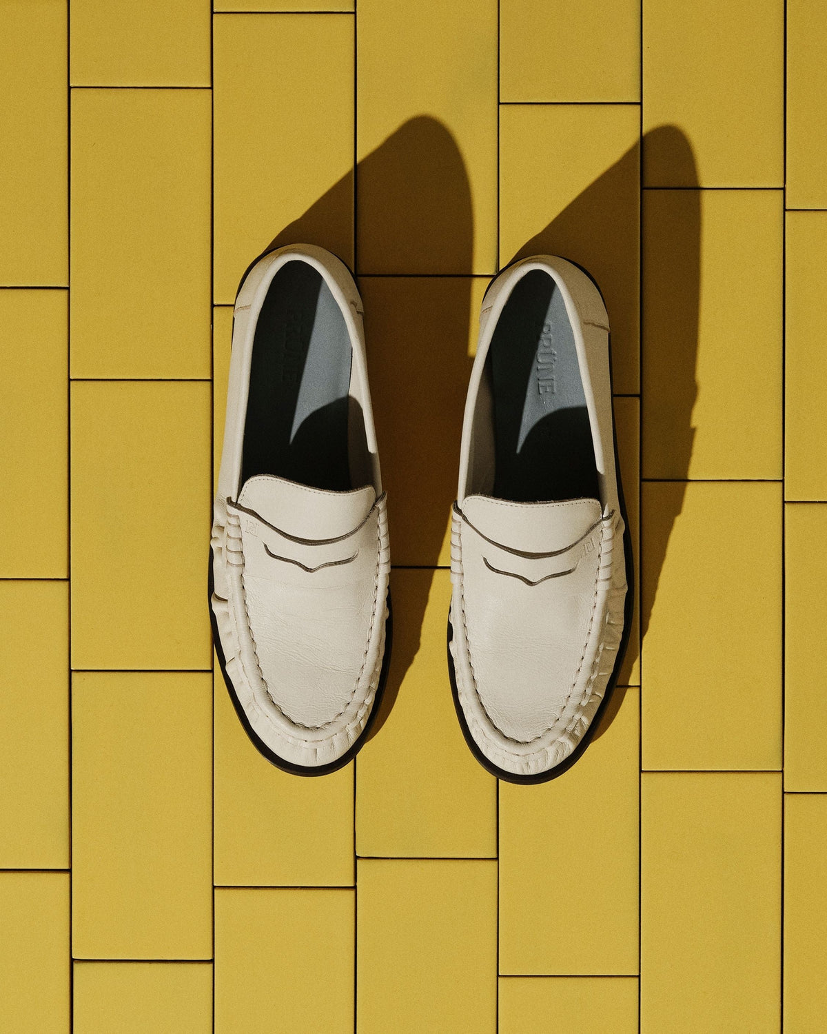 Mocasín Hans en cuero liso