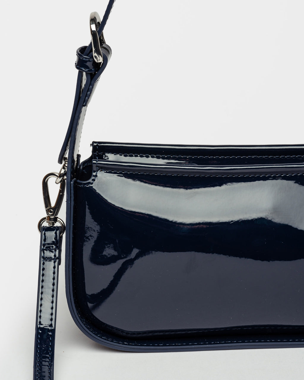 Mini bag Leaf en efecto cuero charol