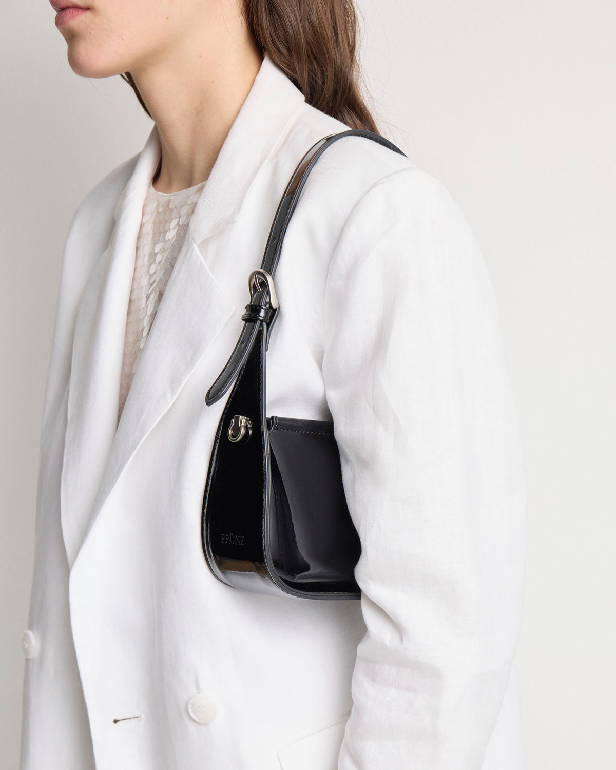 Mini bag Leaf en efecto cuero charol