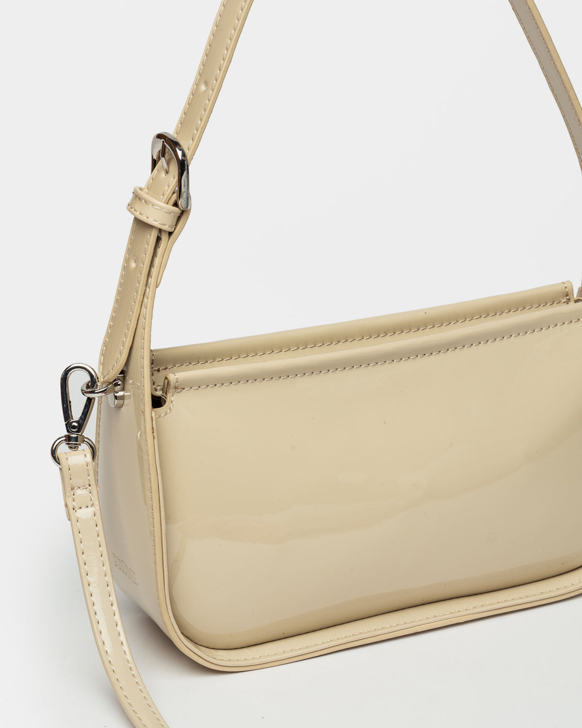 Mini bag Leaf en efecto cuero charol
