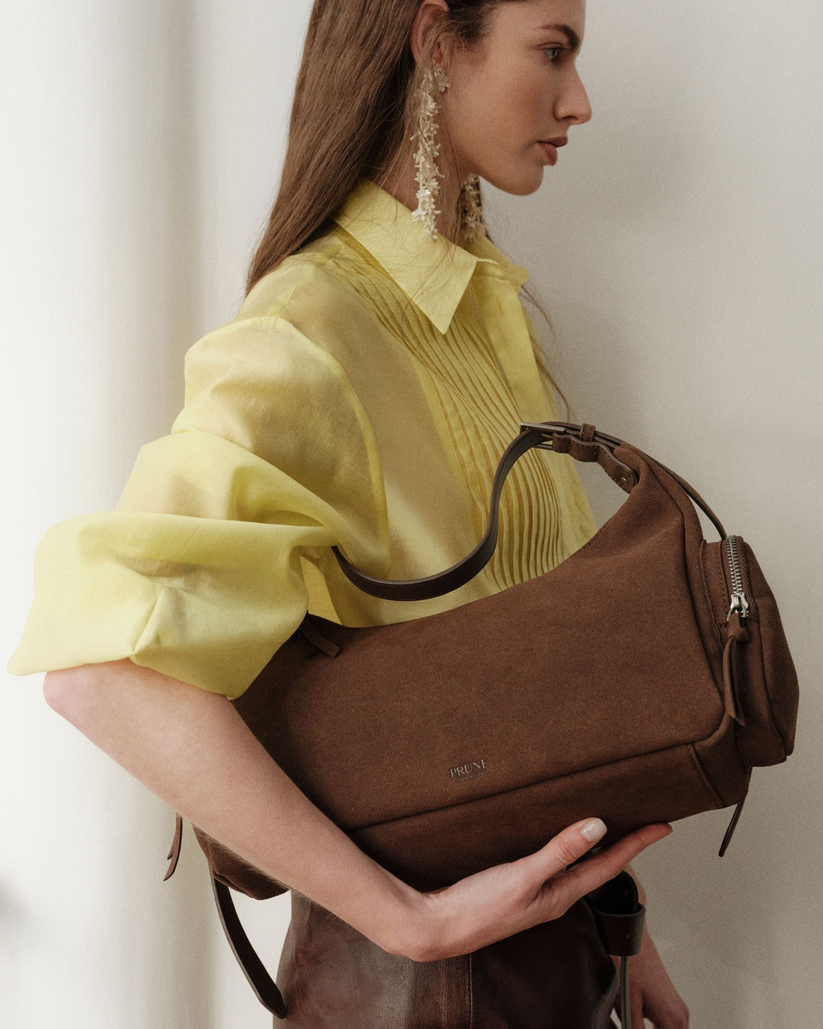 Bolso Sky en efecto gamuza