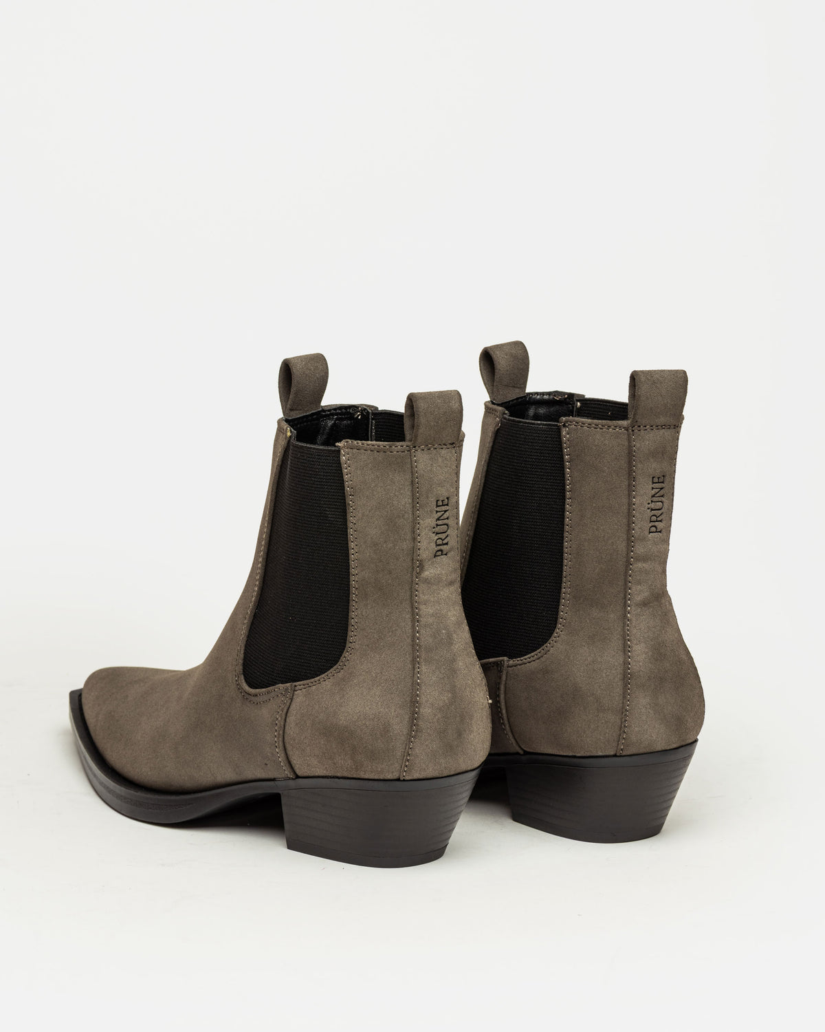 Bota caña baja Jolene en efecto gamuza