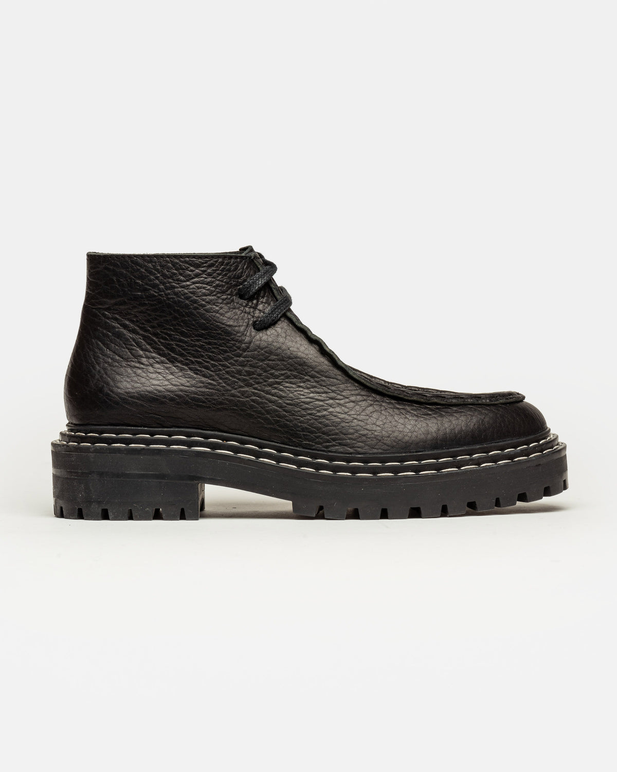 Borcego James en cuero graneado