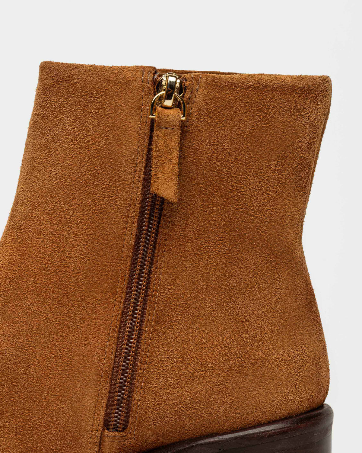 Bota caña baja Simone en gamuza